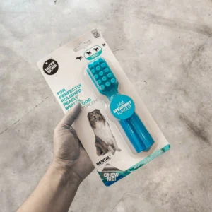 Comparação da visão humana e canina, destacando a ausência de tons vermelhos.